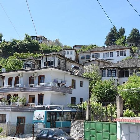 Hotel Brahimi Gjirokastër Extérieur photo