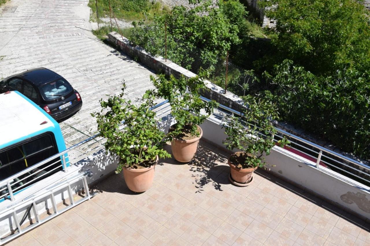 Hotel Brahimi Gjirokastër Extérieur photo