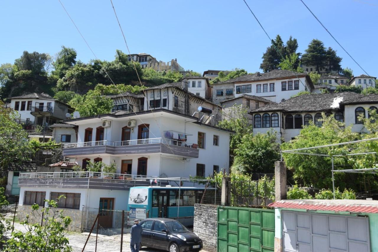 Hotel Brahimi Gjirokastër Extérieur photo