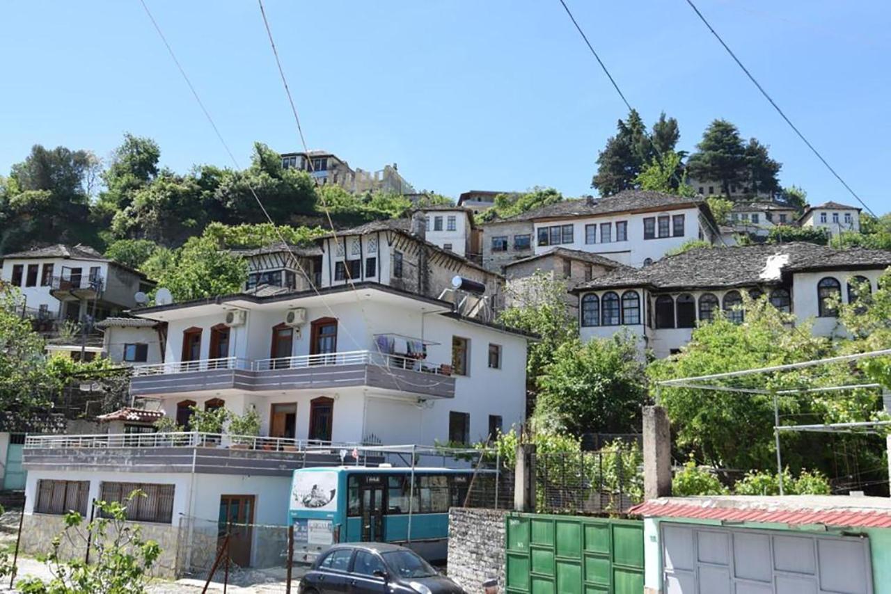 Hotel Brahimi Gjirokastër Extérieur photo