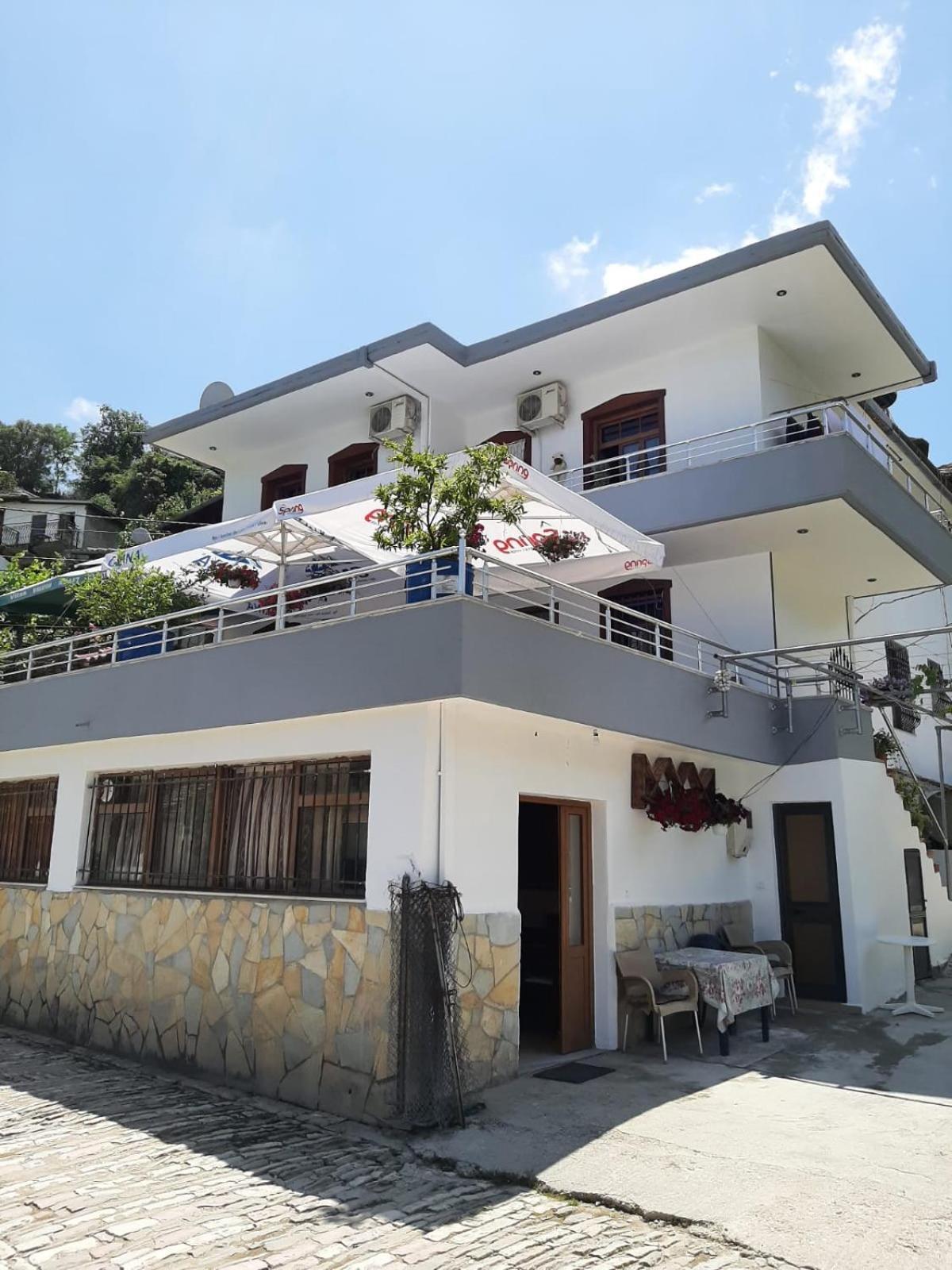 Hotel Brahimi Gjirokastër Extérieur photo