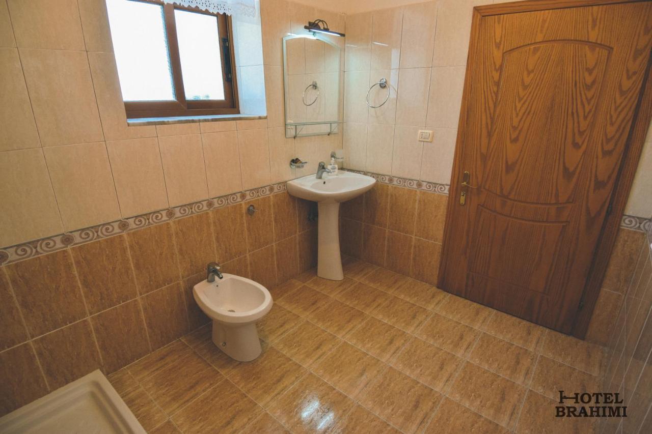 Hotel Brahimi Gjirokastër Extérieur photo